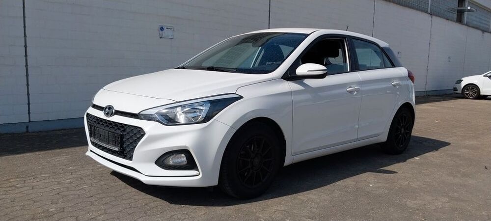 i20