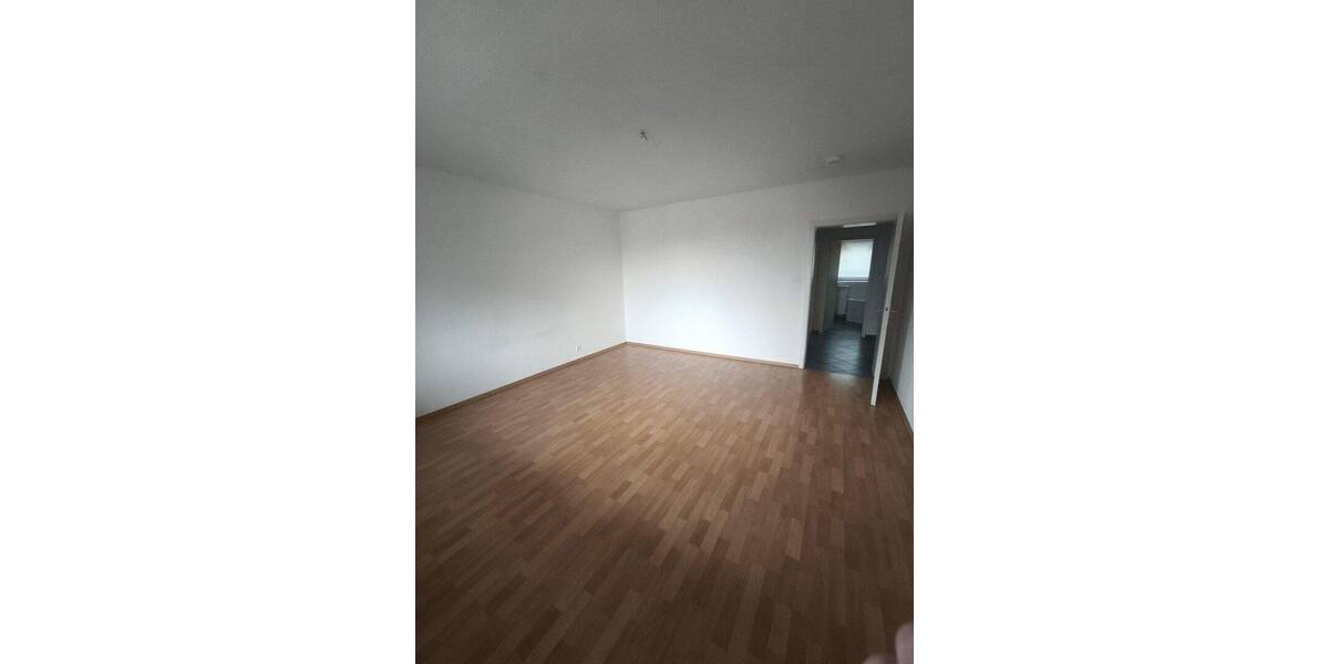Etagenwohnung Frankfurt am Main Praunheim - 3 Zimmer, 88 m&sup2;, 1.200&euro; | Angebot:26866272