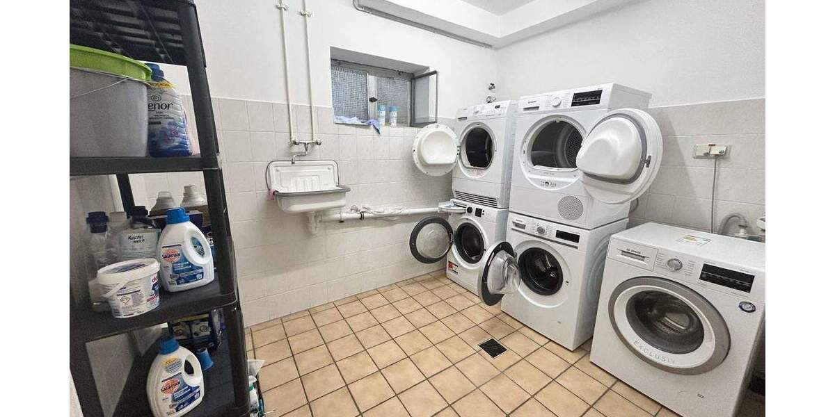 Mehrfamilienhaus, Wohnhaus Karben Burg-Gräfenrode - 8 Zimmer, 1.050.000&euro; | Angebot:25744695