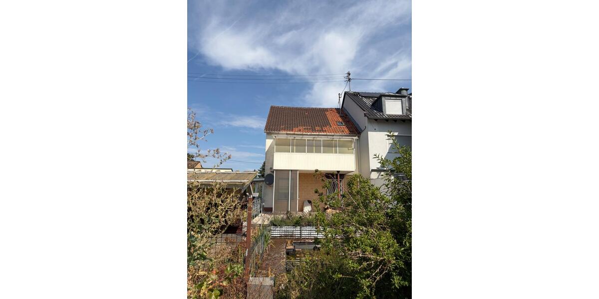 Doppelhaushälfte Frankfurt am Main Schwanheim - 8 Zimmer, 170 m&sup2;, 295.000&euro; | Angebot:27271646