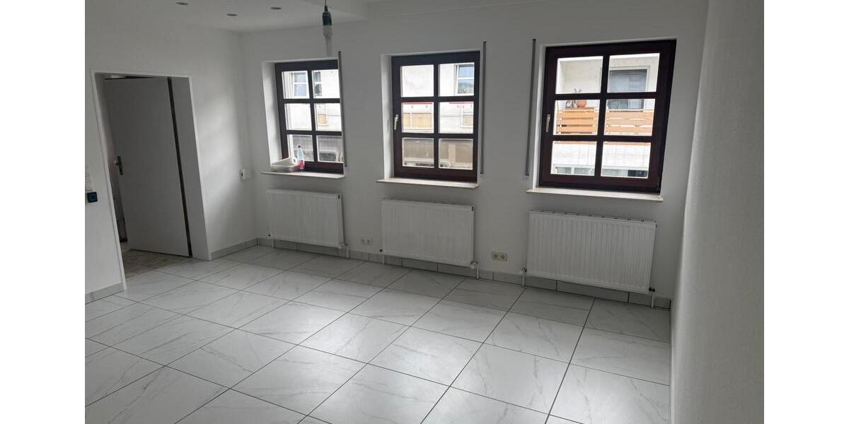 Etagenwohnung Usingen - 3 Zimmer, 100 m&sup2;, 1.500&euro; | Angebot:26341041