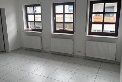 Wohnung Usingen - 3 Zimmer, 100 m&sup2;, 1.500&euro; | Angebot:26341041