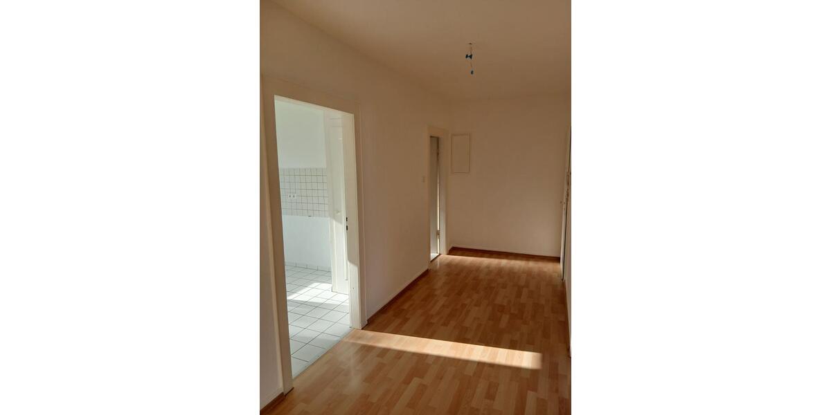 Etagenwohnung Frankfurt am Main Eschersheim - 3 Zimmer, 83 m&sup2;, 1.000&euro; | Angebot:25501525