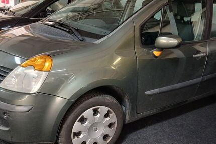Renault Modus 98.000 km 1.300 &euro; Rüsselsheim 65428