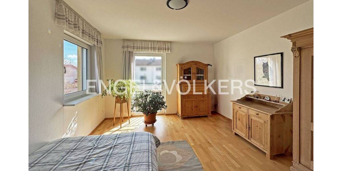 Einfamilienhaus Bad Nauheim Schwalheim - 6 Zimmer, 145 m&sup2;, 765.000&euro; | Angebot:26016975