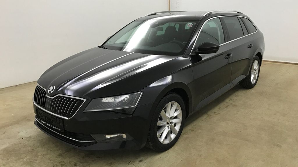 Skoda Superb 220.880 km 11.353 &euro; Eschborn 65760