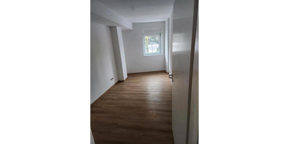 Etagenwohnung Frankfurt am Main Nied - 3 Zimmer, 69 m&sup2;, 1.850&euro; | Angebot:24745565