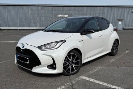 Toyota Yaris 60.000 km 18.990 &euro; Frankfurt am Main 60489