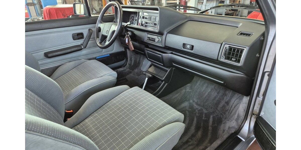 VW Golf 1 Cabrio Quartett 1.Hand nur 36000 Km 36.668 km 19.990 &euro; Rodgau 63110