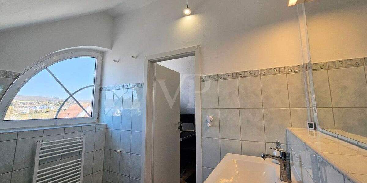 Etagenwohnung Usingen - 4 Zimmer, 93 m&sup2;, 299.000&euro; | Angebot:25214152