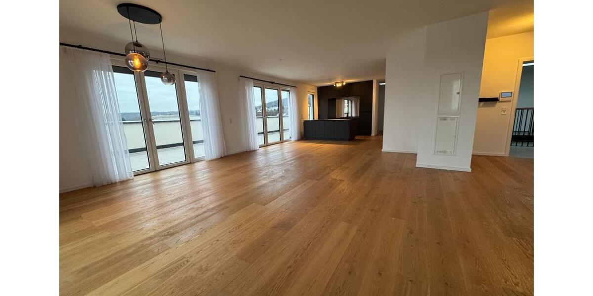 Hofheim City NB Luxus 4-5 ZM Penthouse EBK , Stellpl. 4 zimmer