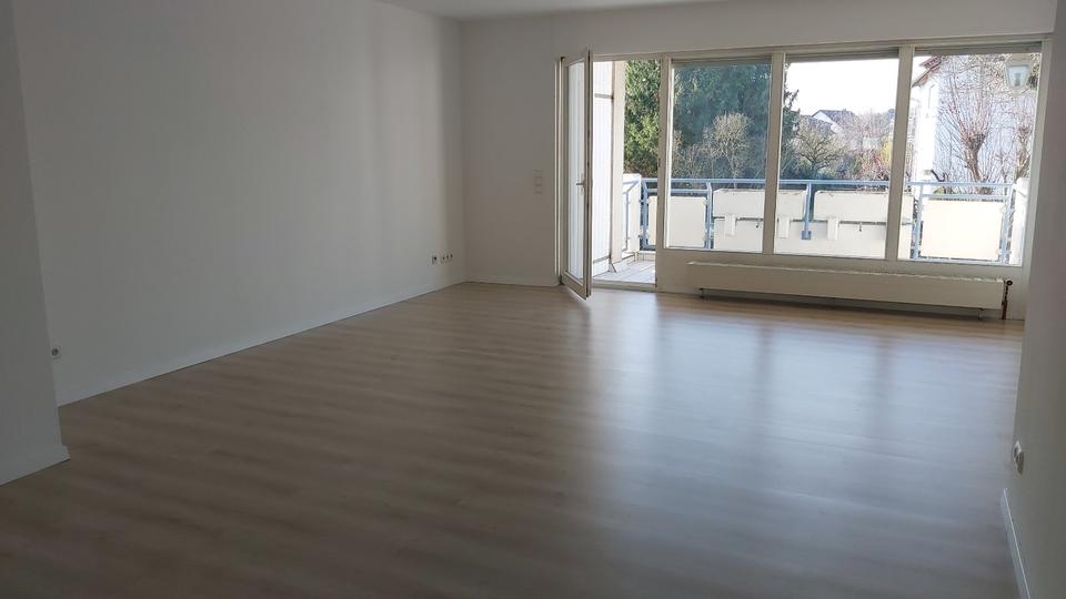 Etagenwohnung Bruchköbel - 3 Zimmer, 92 m&sup2;, 980&euro; | Angebot:26087533