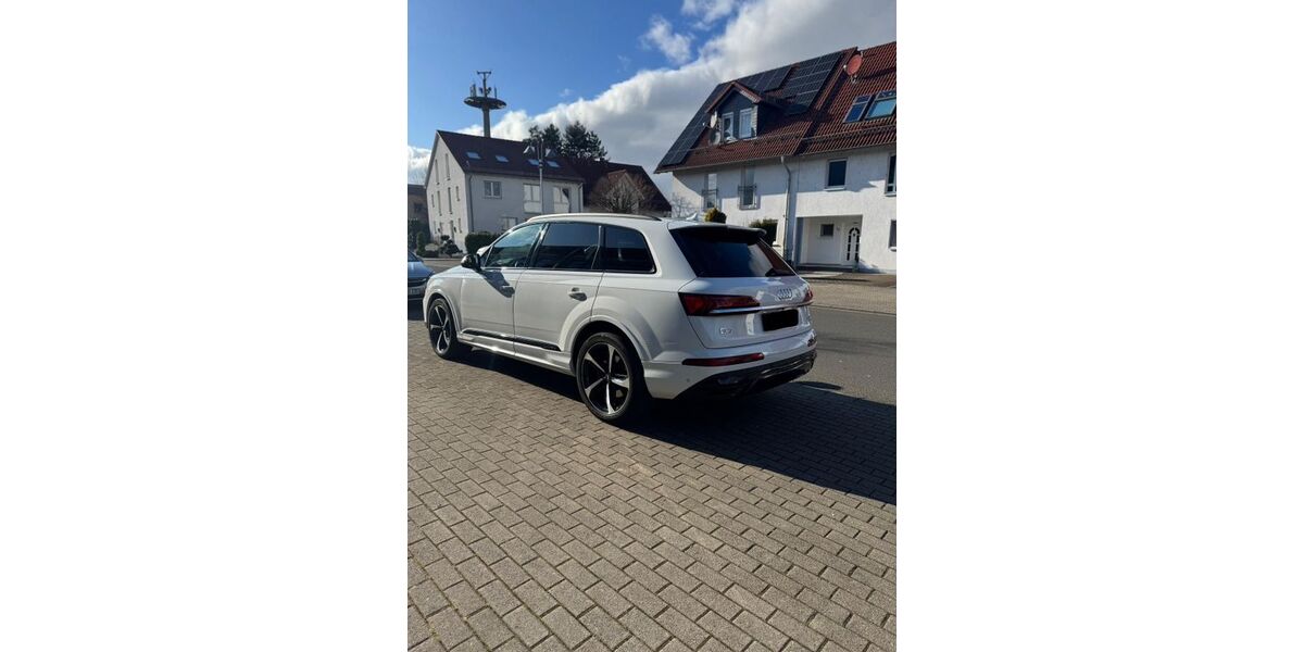 Audi Q7 122.000 km 46.100 &euro; Rüsselsheim 65428