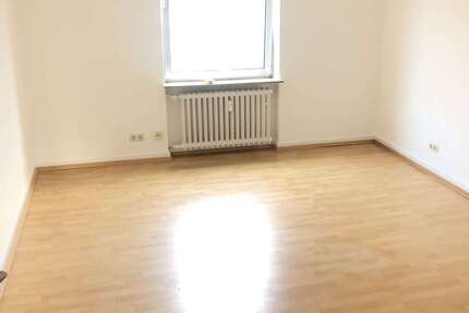 Wohnung Frankfurt am Main Ostend - 2 Zimmer, 67 m&sup2;, 950&euro; | Angebot:26421392