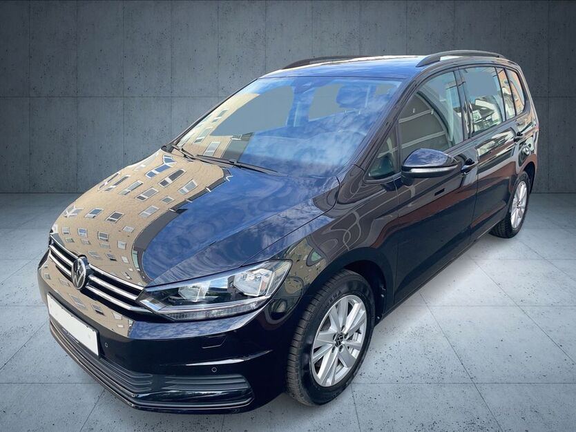 VW Touran 18.280 km 32.680 € Frankfurt am Main 60528