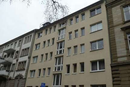 Wohnung zum Kaufen in Frankfurt am Main 760.000 € 86 m² 3 zimmer