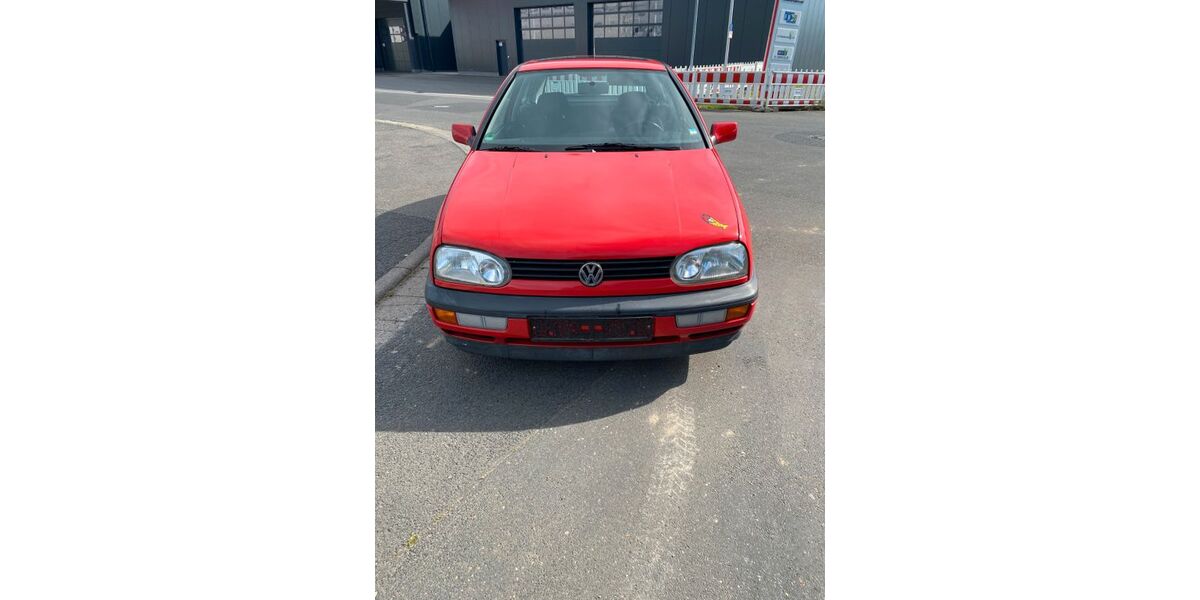 VW Golf 128.284 km 1.500 &euro; Hanau 63457