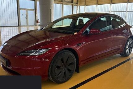 Tesla Model 3 18.314 km 46.500 &euro; Hanau 63457