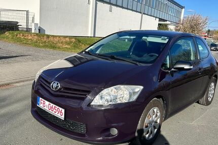 Toyota Auris 180.000 km 4.390 &euro; Friedberg (Hessen) 61169
