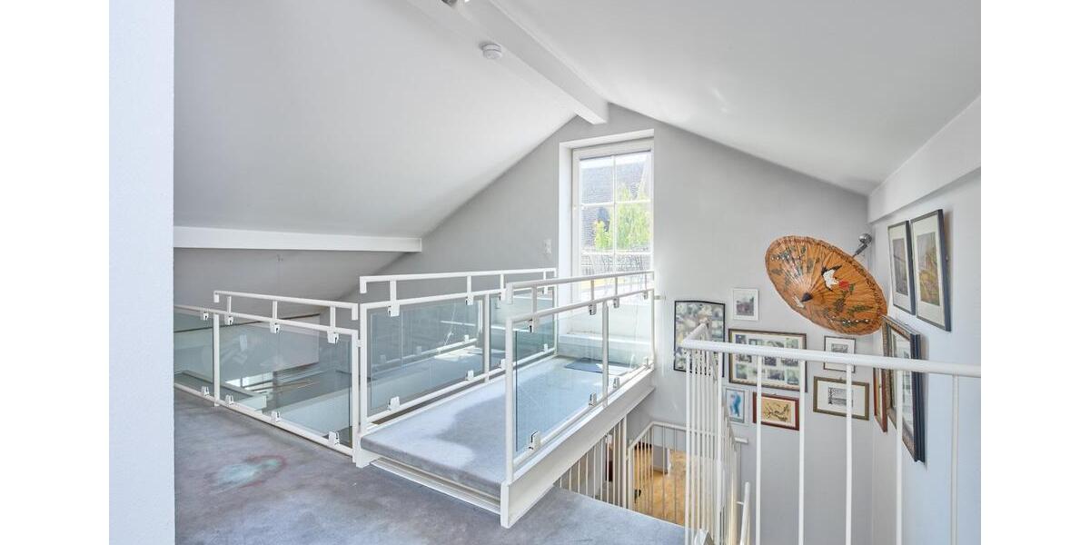 Loft-Wohnung, 192 m², 4 großzügige Zimmer, 120 qm Dachgarten 4 zimmer