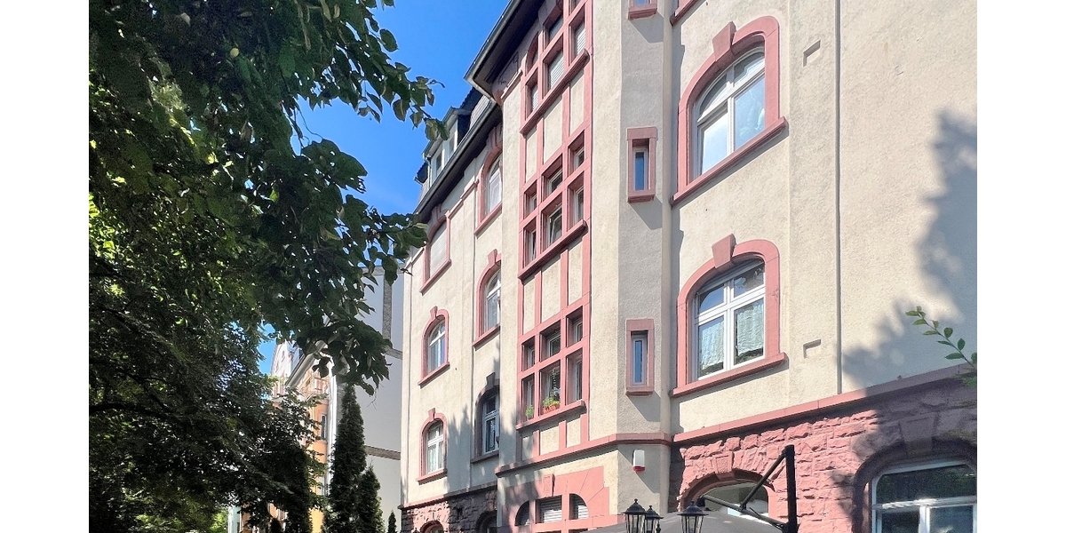 Charmante Stil-Altbauwohnung – Exklusives Wohnen in zentraler und ruhiger Lage von Offenbach 4 zimmer