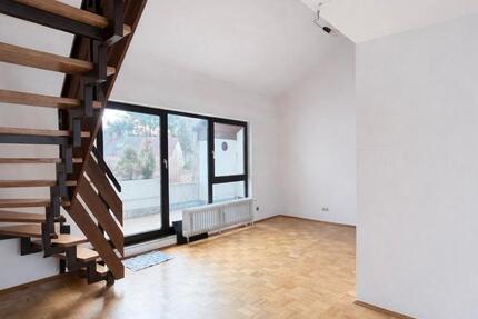 Wohnung Bad Homburg vor der Höhe Gonzenheim - 2.5 Zimmer, 84 m&sup2;, 1.190&euro; | Angebot:25427552