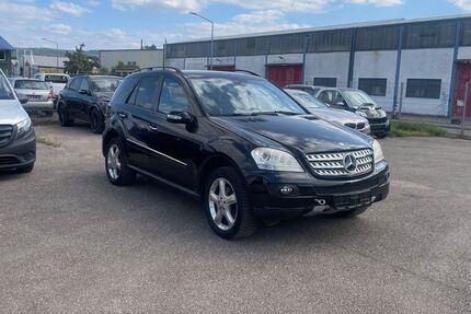 Land Rover Discovery 259.000 km 10.999 € Hanau 63457