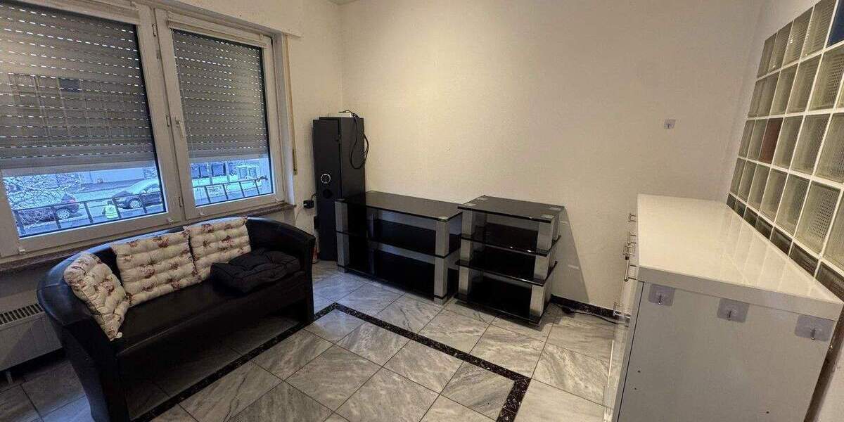 Möblierte 3-Zimmer-Wohnung (90 m²) mit Balkon, Klima & EBK - Nähe EZB 3 zimmer