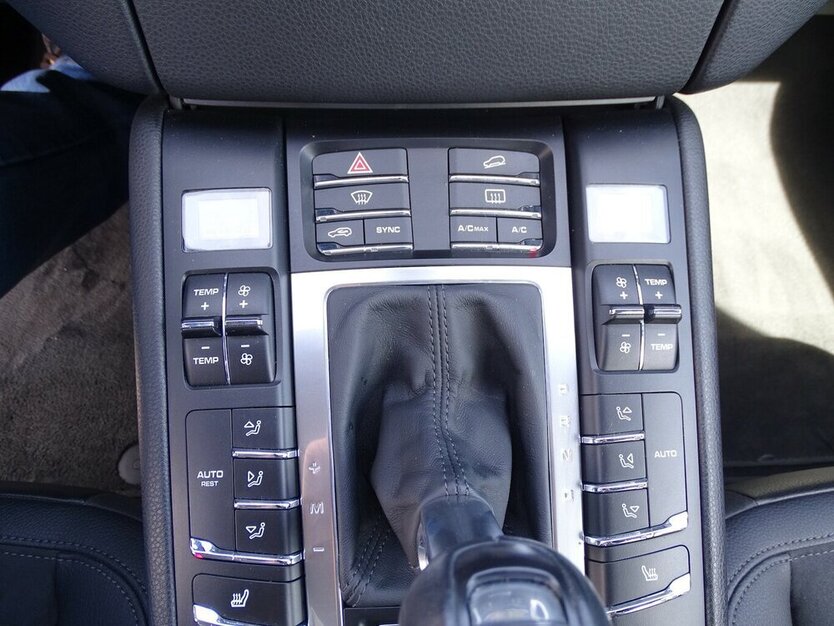 Macan S Diesel Luftfederung, AHK, Navigation, Sitz