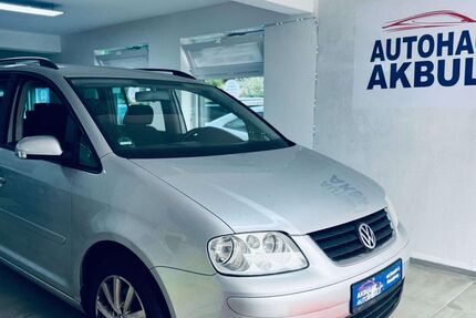 VW Touran 231.000 km 2.790 &euro; Bruchköbel 63486