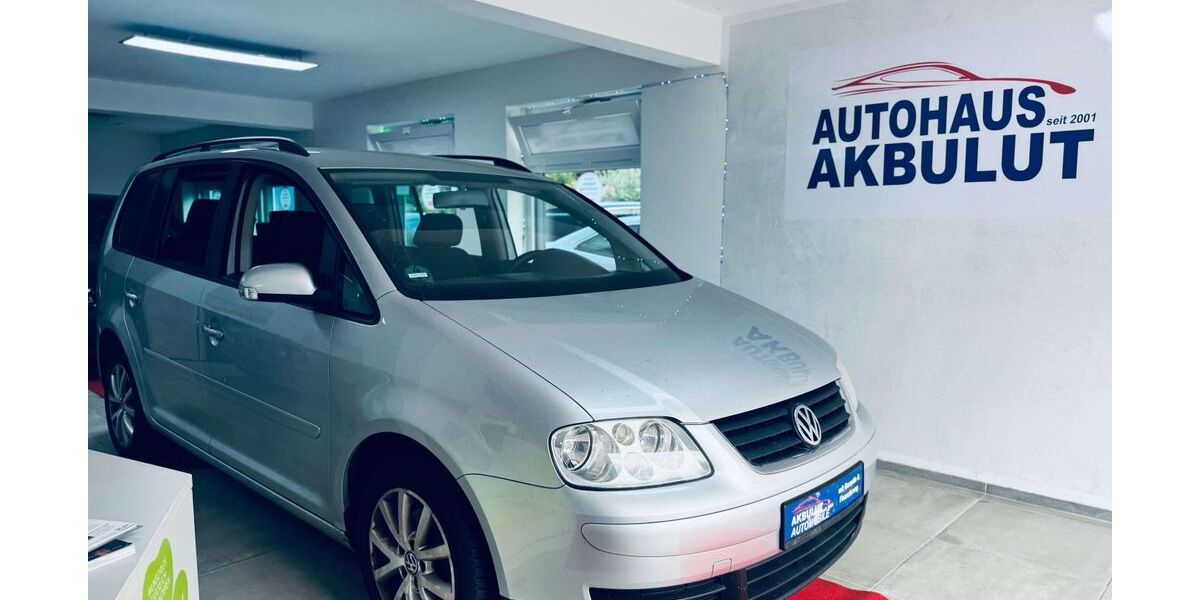 VW Touran 231.000 km 2.790 &euro; Bruchköbel 63486