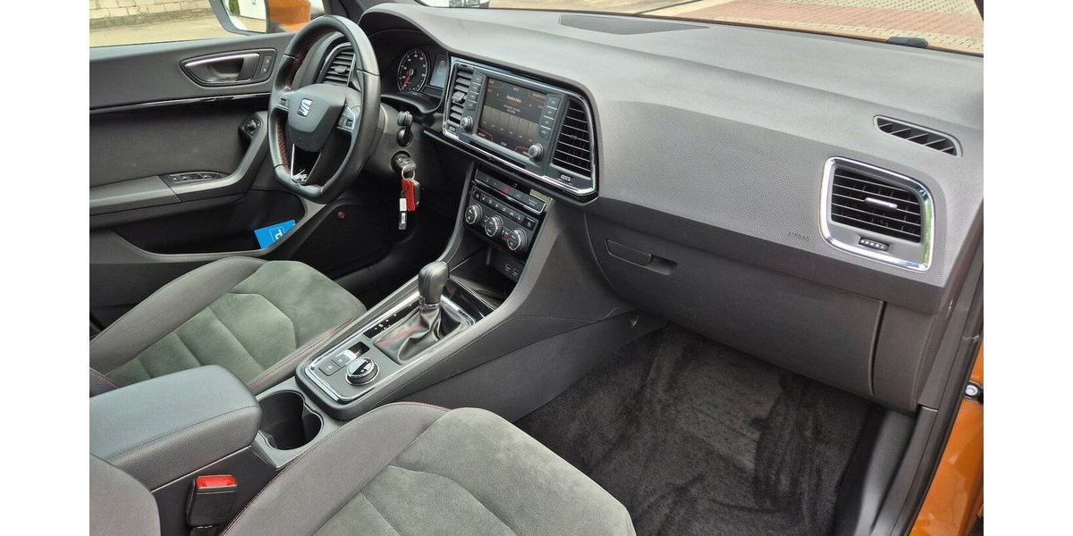 Seat Ateca FR, 360° Kamera, ACC, Navi, Carplay 74.850 km 19.490 &euro; Rodgau 63110