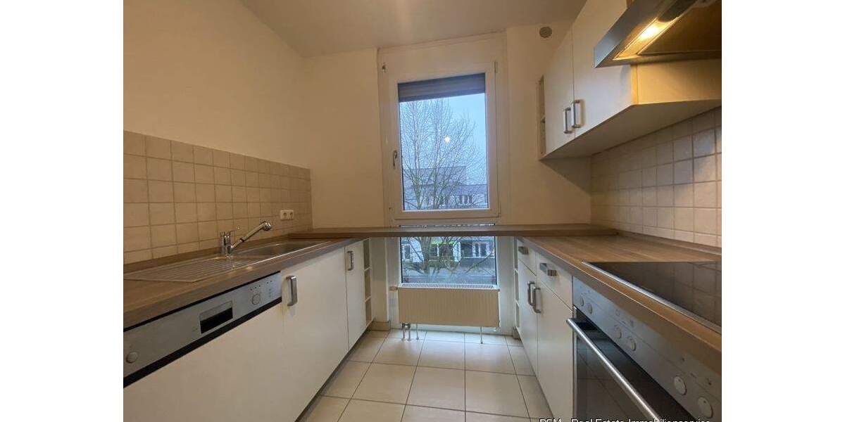 Charmante 2-Zimmer-Wohnung, schöne Raumaufteilung, Balkon und Stellplatz, ruhig gelegen - Erbpacht 2 zimmer