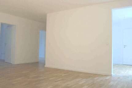 Wohnung Hanau Großauheim - 3 Zimmer, 73 m&sup2;, 880&euro; | Angebot:25567013