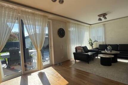 Haus Frankfurt am Main Zeilsheim - 7 Zimmer, 209 m&sup2;, 1.200.000&euro; | Angebot:26155222