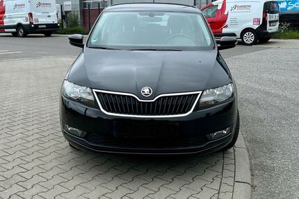 Skoda Rapid 91.000 km 9.700 &euro; Kelkheim 65779