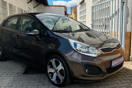 Kia Rio 104.282 km 7.999 &euro; Neu-Isenburg 63263