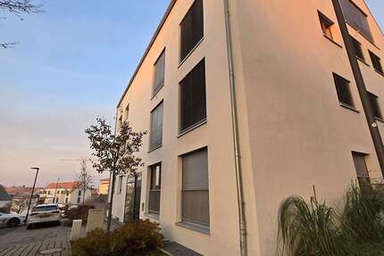 Wohnung zum Mieten in Frankfurt 1.350 € 96 m² 3 zimmer