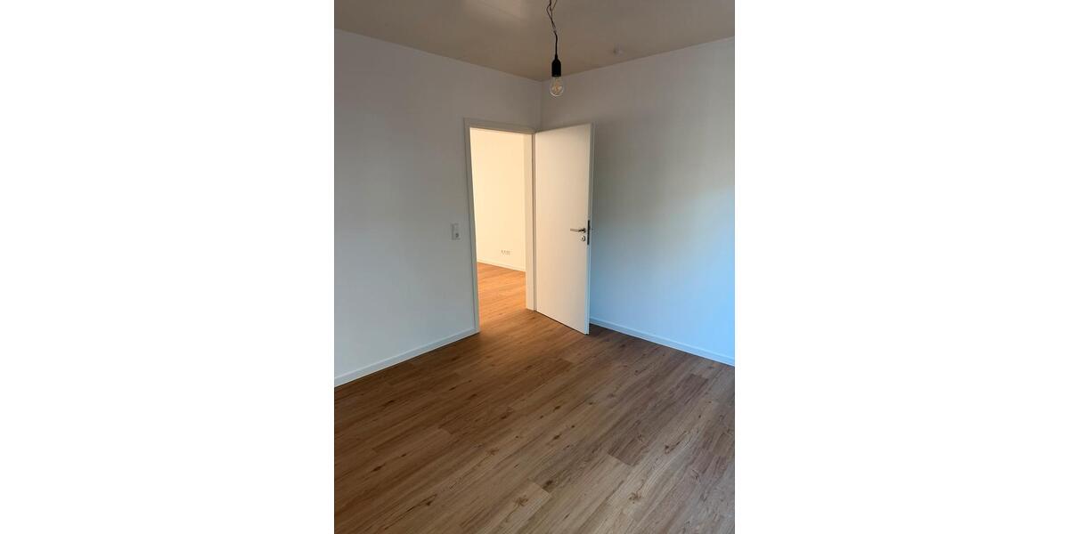 Bungalow Langen (Hessen) - 4 Zimmer, 140 m&sup2;, 2.200&euro; | Angebot:26412462
