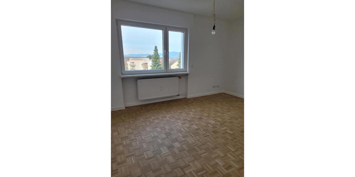 Erstbezug nach Sanierung in Frankfurt Ginnheim 3 zimmer