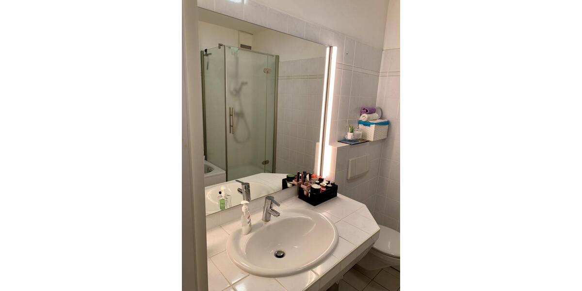 Etagenwohnung Frankfurt am Main Nied - 3 Zimmer, 80 m&sup2;, 1.300&euro; | Angebot:25540504