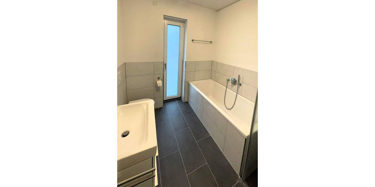 Etagenwohnung Offenbach am Main Hafen - 3 Zimmer, 92 m&sup2;, 549.000&euro; | Angebot:25710428