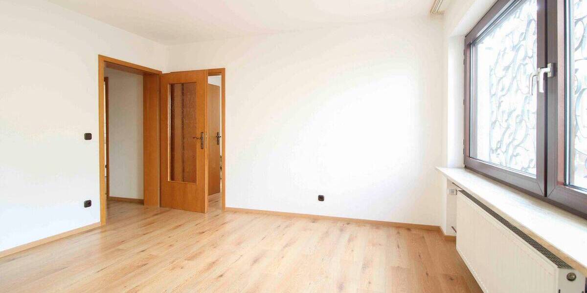 Etagenwohnung Frankfurt am Main Seckbach - 2 Zimmer, 82 m&sup2;, 329.000&euro; | Angebot:26344698