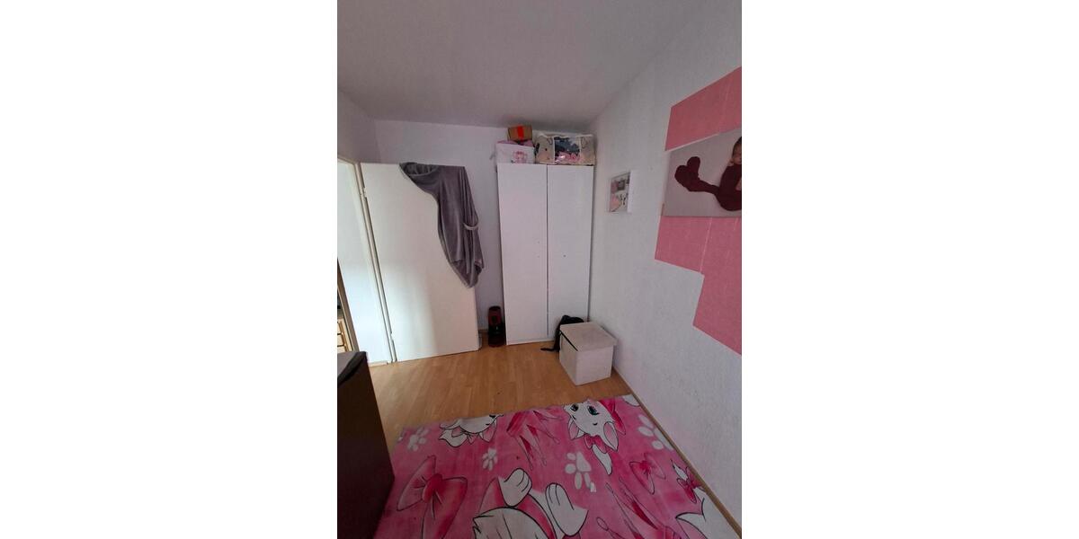 Etagenwohnung Frankfurt am Main Bergen-Enkheim - 4 Zimmer, 73 m&sup2;, 850&euro; | Angebot:25440011