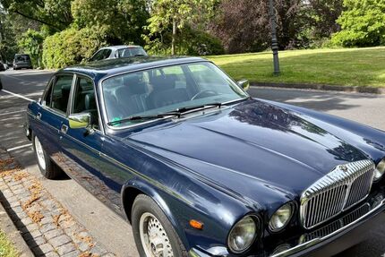 Jaguar Daimler 197.000 km 19.900 &euro; Frankfurt 60325