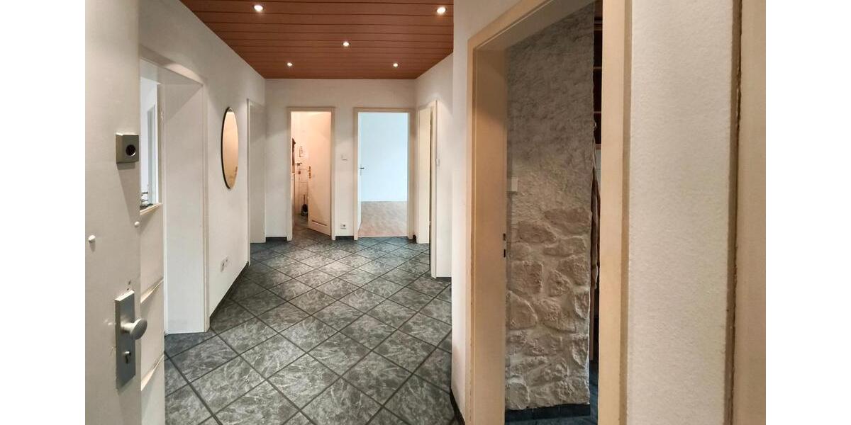 Etagenwohnung Frankfurt am Main Nord-West - 3 Zimmer, 88 m&sup2;, 1.300&euro; | Angebot:26652243
