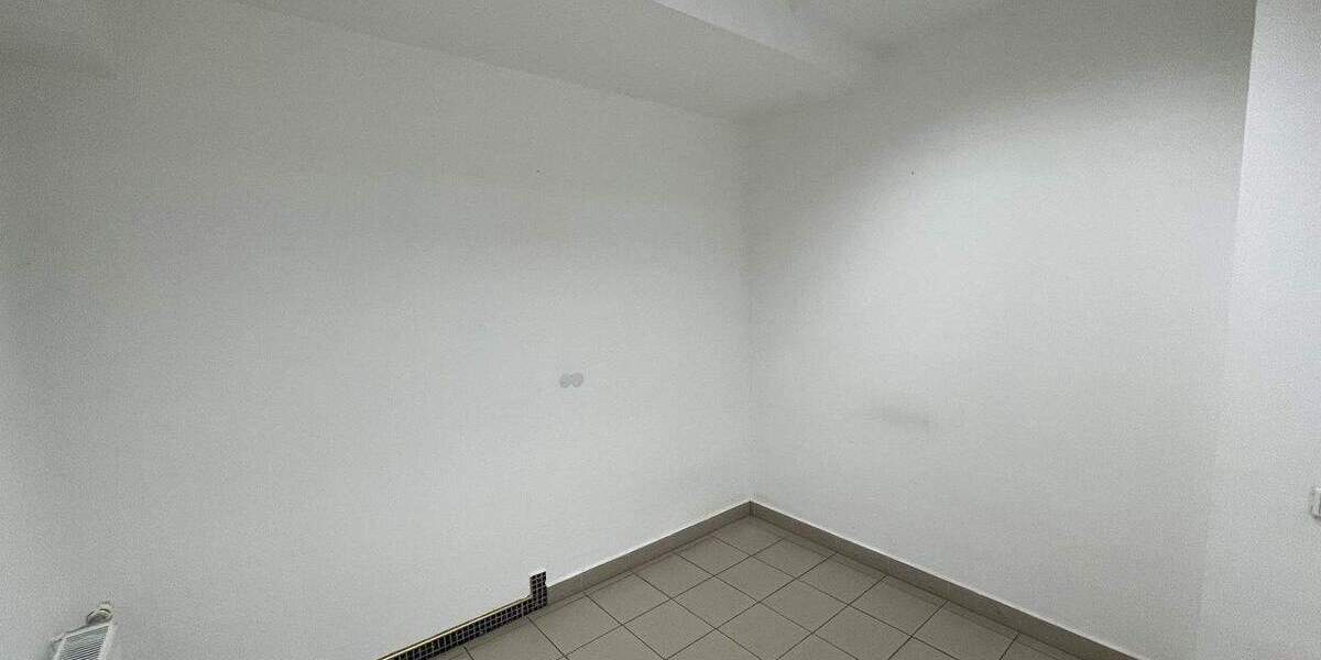 Gewerbeobjekt Frankfurt am Main Nied - 5 Zimmer, 2.650&euro; | Angebot:25690930