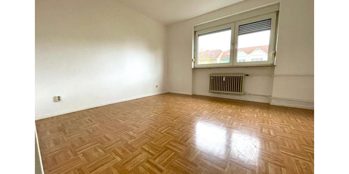 3 Zimmer mit Balkon + Stellplatz in Fechenheim 3 zimmer