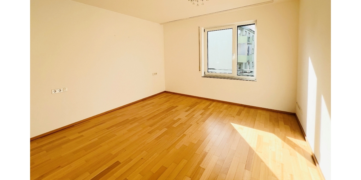 F-Unterliederbach: 2-Zimmer-Wohnung mit schöner und großzügiger Dachterrasse! 2 zimmer