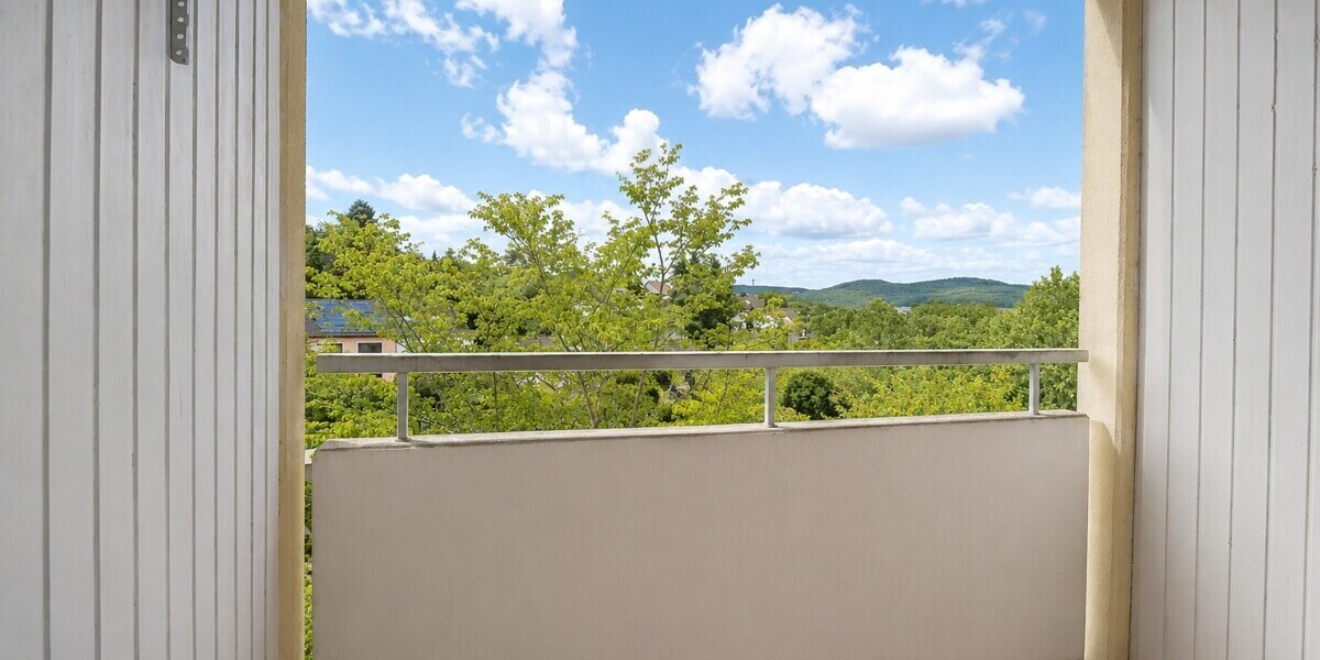 Fast wie im Penthouse - 3 Zi Wohnung + Stellplatz TG u. Wallbox. - Etagenwohnung Eppstein / Bremthal Bremthal | Angebot:26986206
